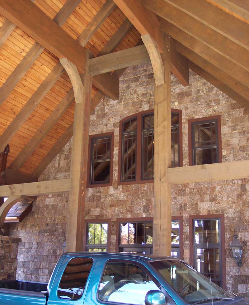 luxurious porte-cochere at the front entrance of one of That Architect's estate home projects.  Custom home architects try to design convenient and appropriate imagery for the home's appearance - for your "face to the World."  (C)Copyright 2006-2010 That Architect, All Rights Reserved Worldwide.