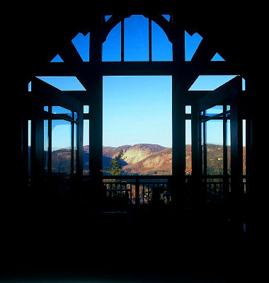falcon cliff lodge